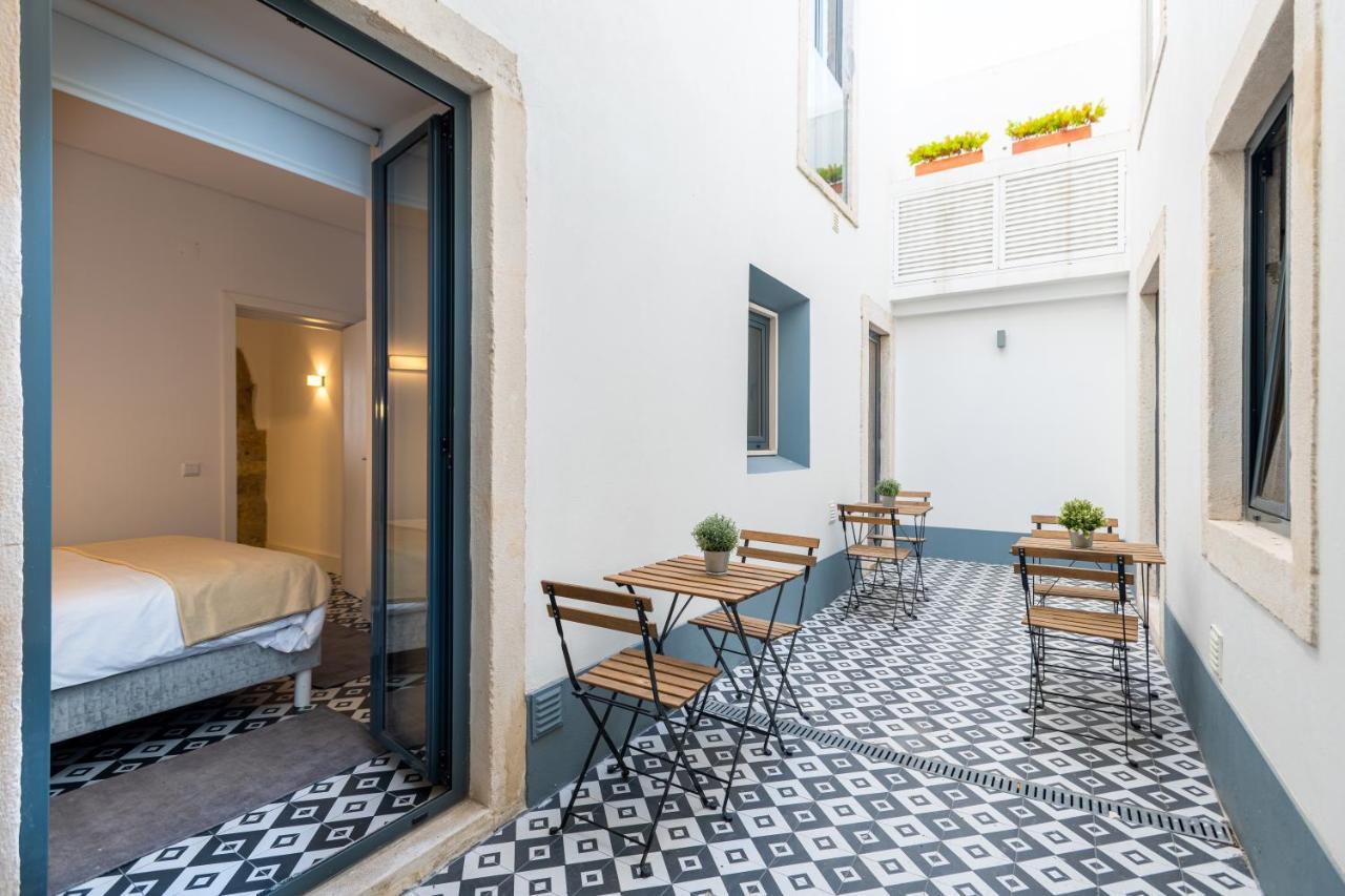 Villa Graca -Hostels And Apartments Santarém Eksteriør billede